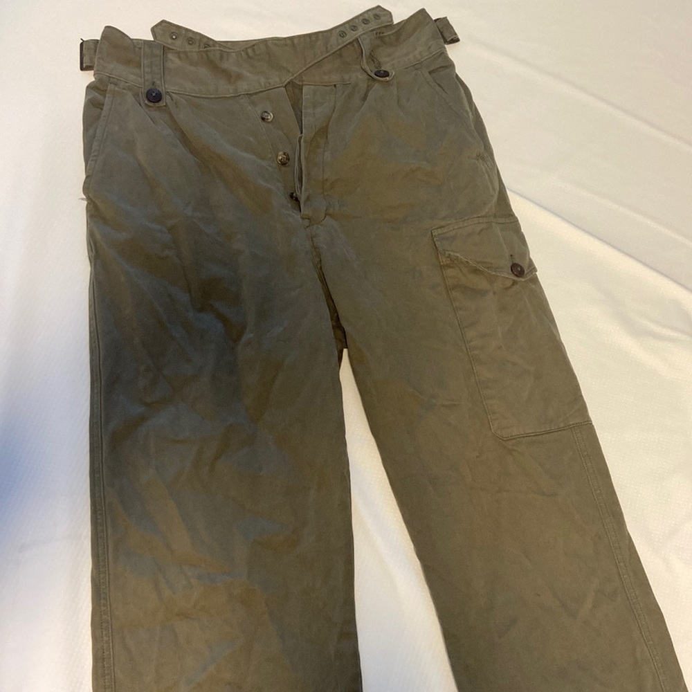 Size 30 (US 10) green cargo pants